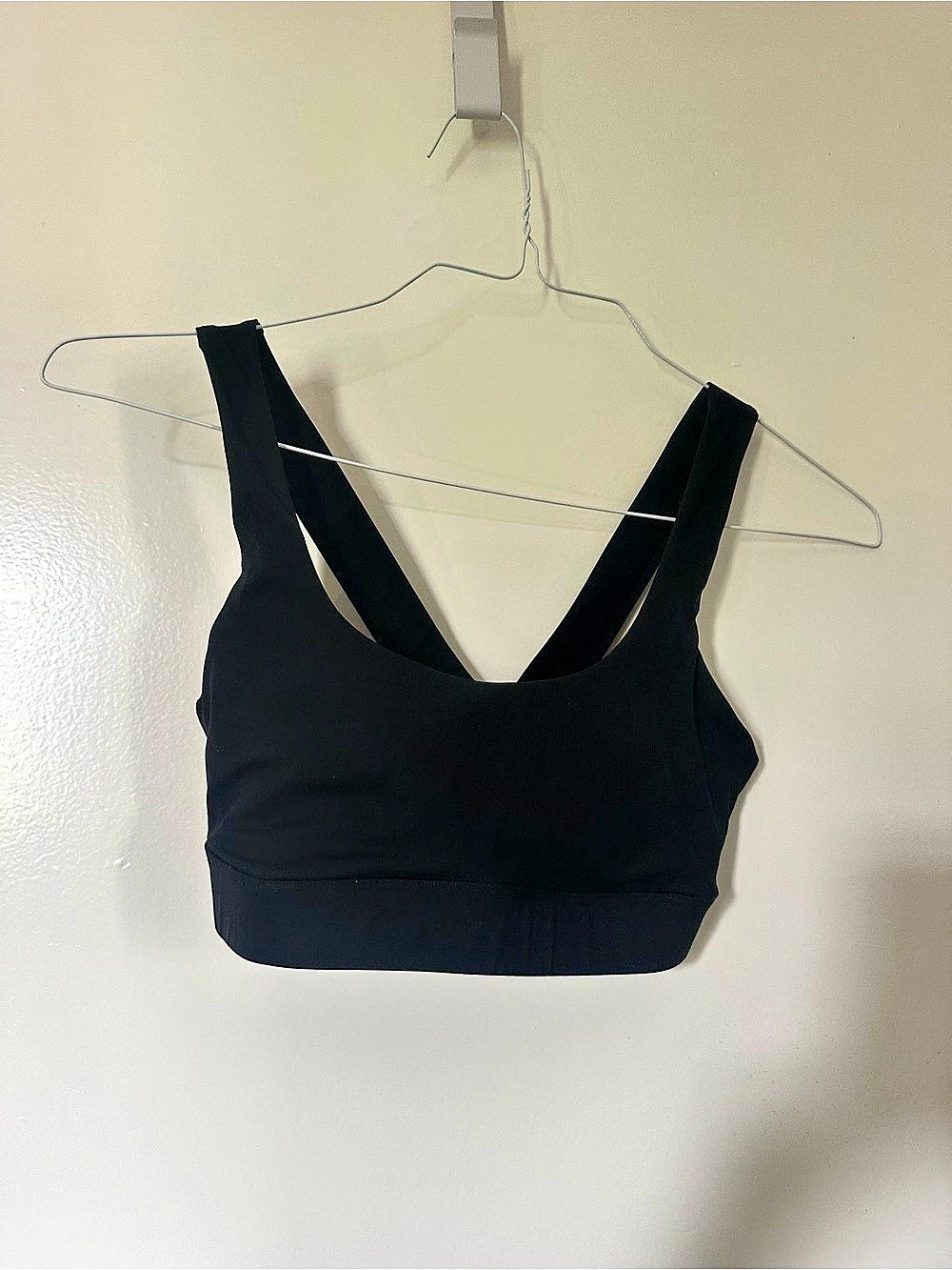 Vuori Women's Black Sports Bra Like New